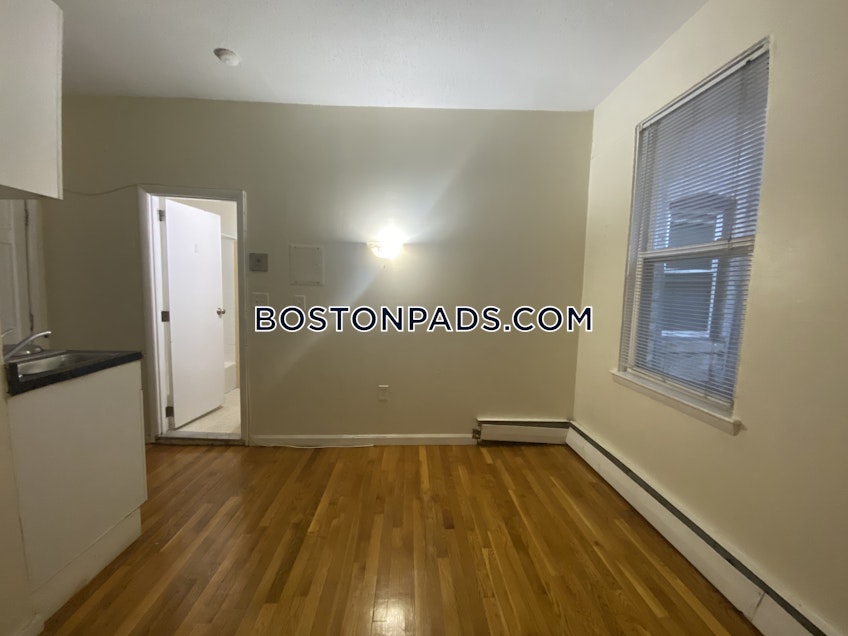 Boston - $1,725 /month