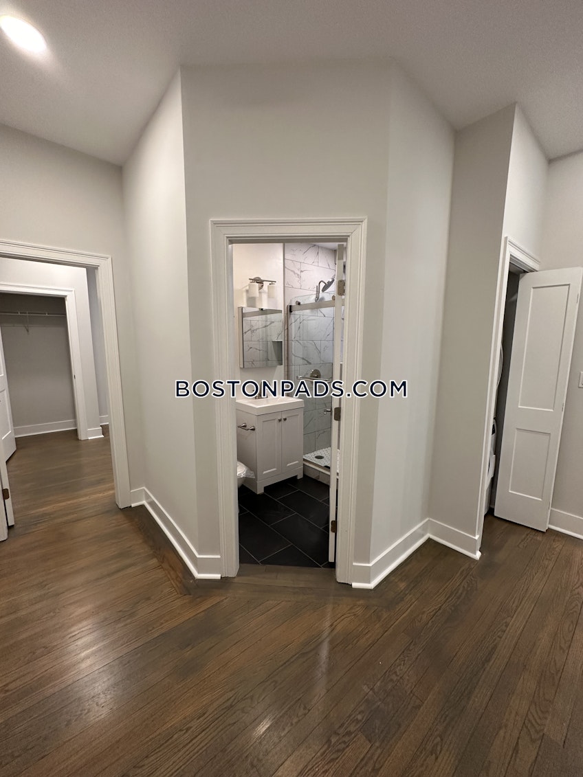 Boston - $3,700 /month