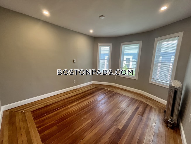 Cambridge - $5,400 /mo