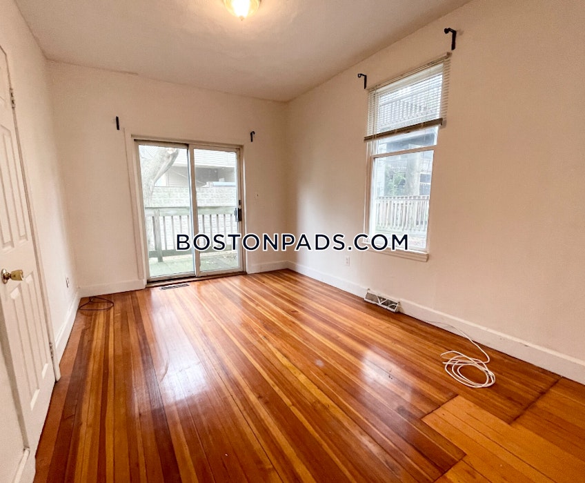 Boston - $3,400 /month