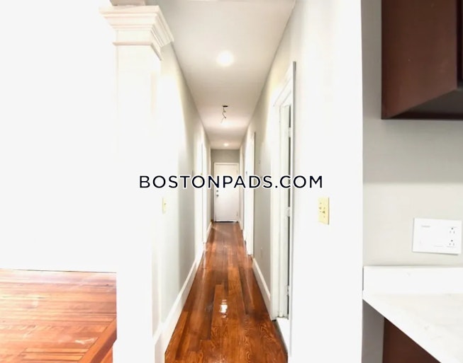 Boston - $2,850 /mo