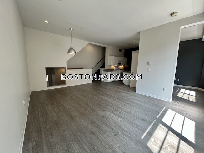 Boston - $4,000 /mo