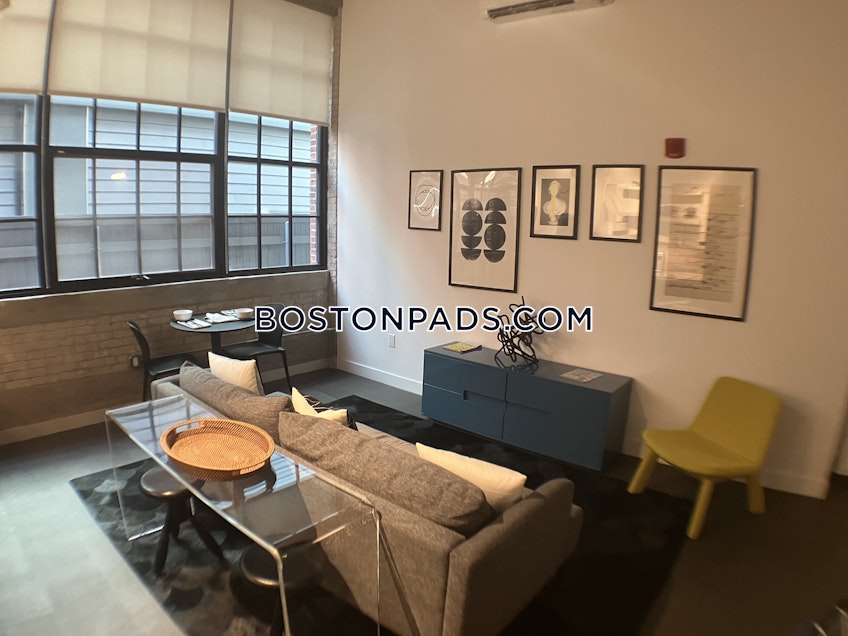 Boston - $2,525 /month