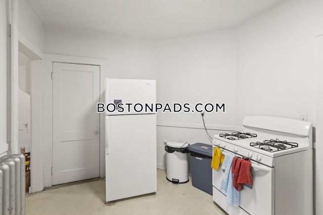 Boston - $3,800 /mo