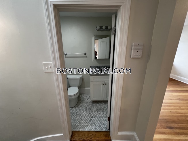 Boston - $3,950 /mo