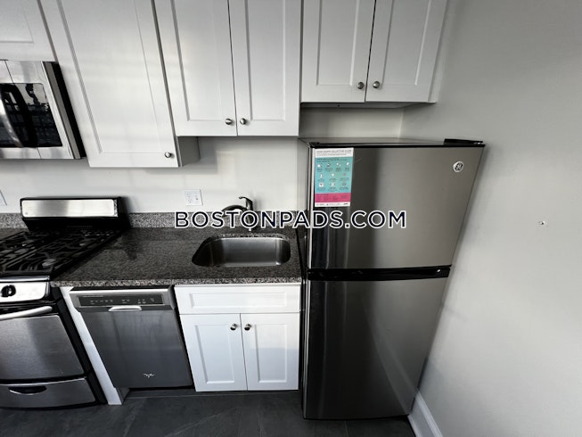 Boston - $3,950 /mo