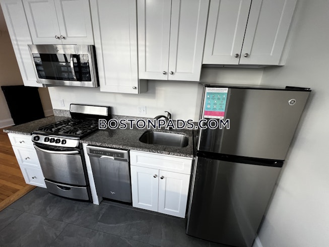 Boston - $3,950 /mo