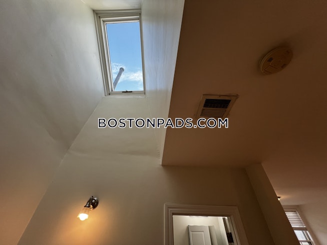 Boston - $3,950 /mo