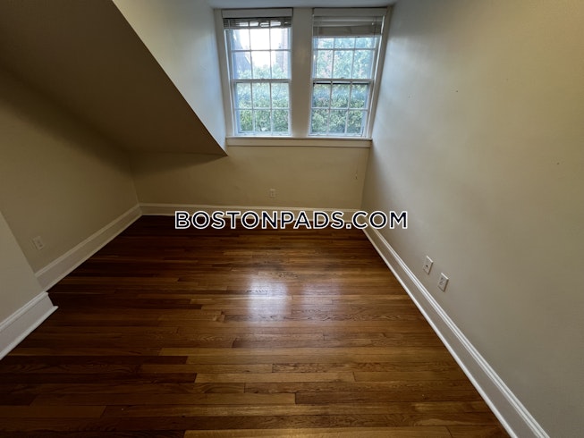 Boston - $3,950 /mo