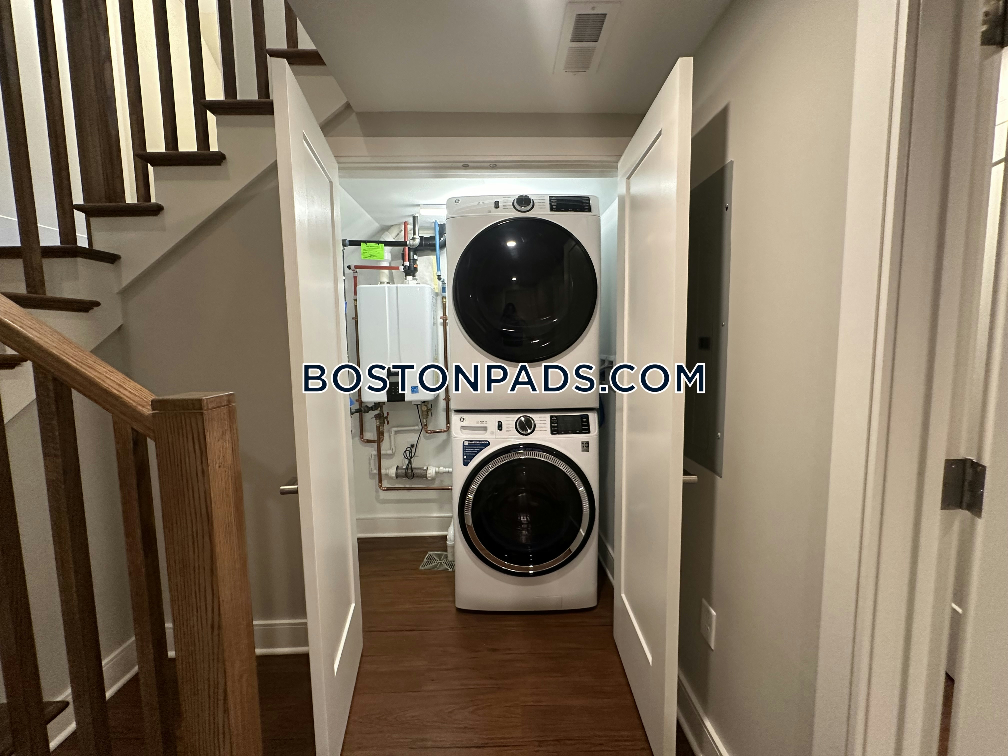 Cambridge - $9,000