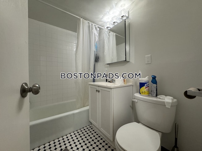 Cambridge - $3,200 /mo