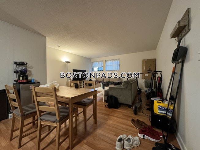 Cambridge - $3,300 /mo