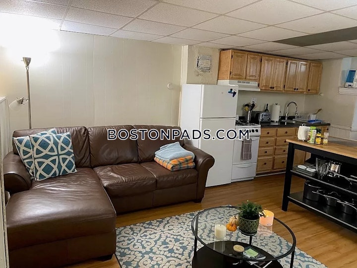 back-bay-apartment-for-rent-studio-1-bath-boston-2350-4740453 