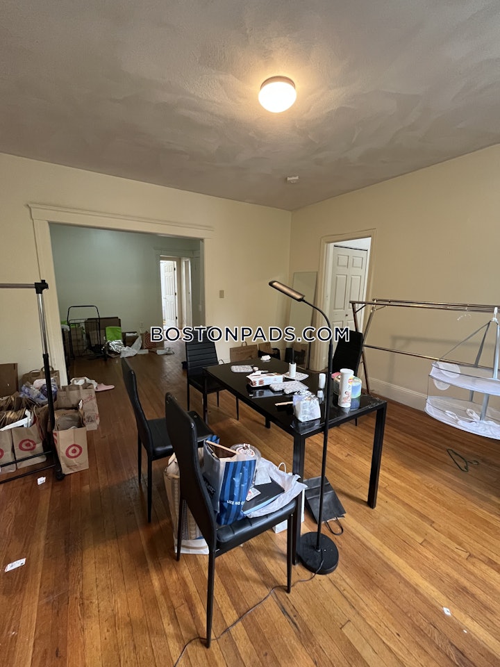 brookline-3-beds-1-bath-boston-university-4000-6047293 