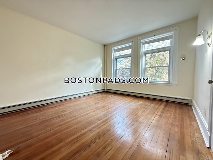 greenough St., Brookline