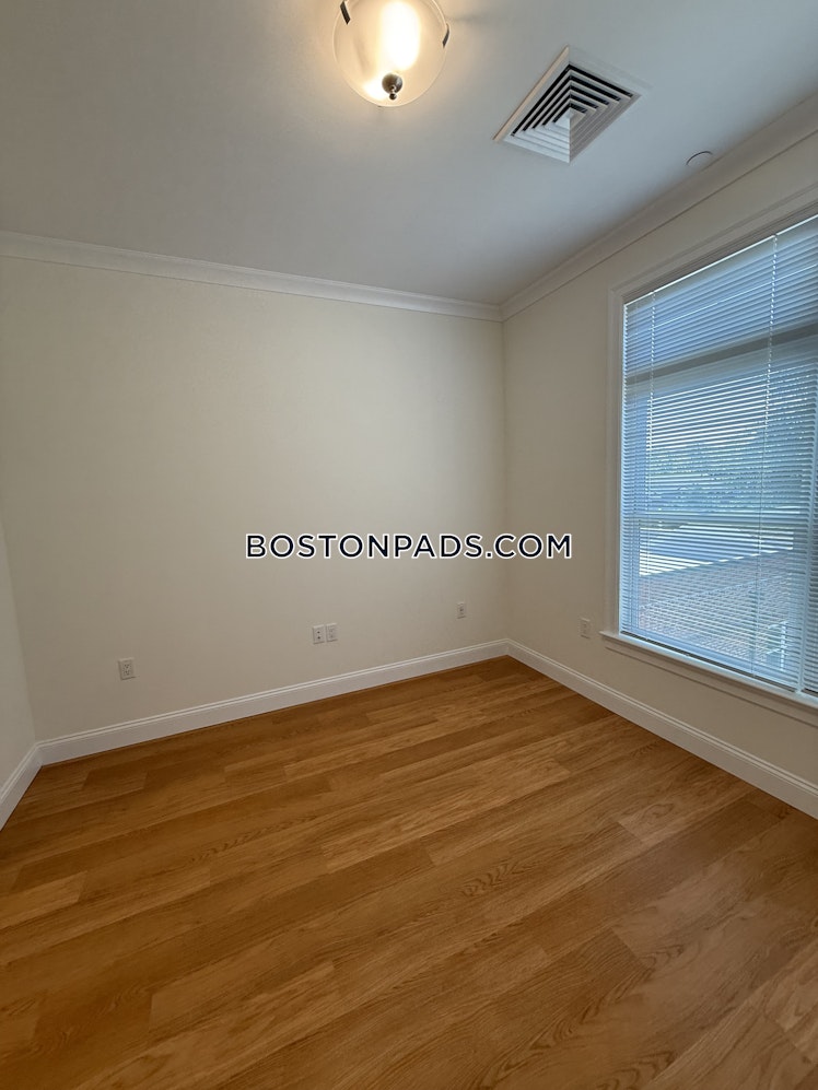 Gerry Rd., Brookline