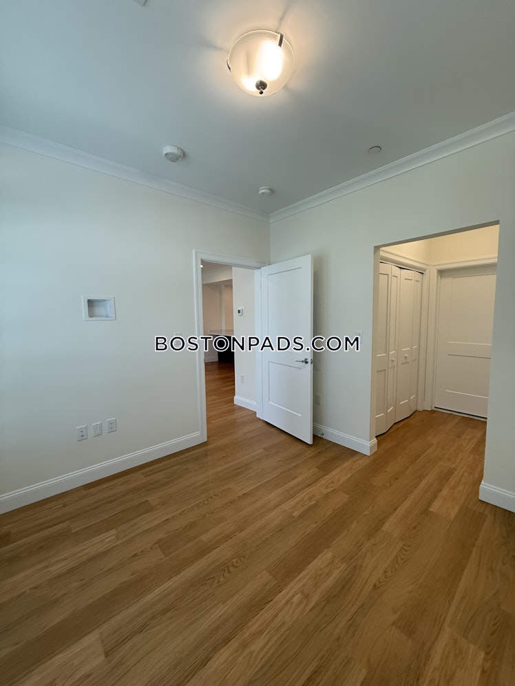 Gerry Rd., Brookline