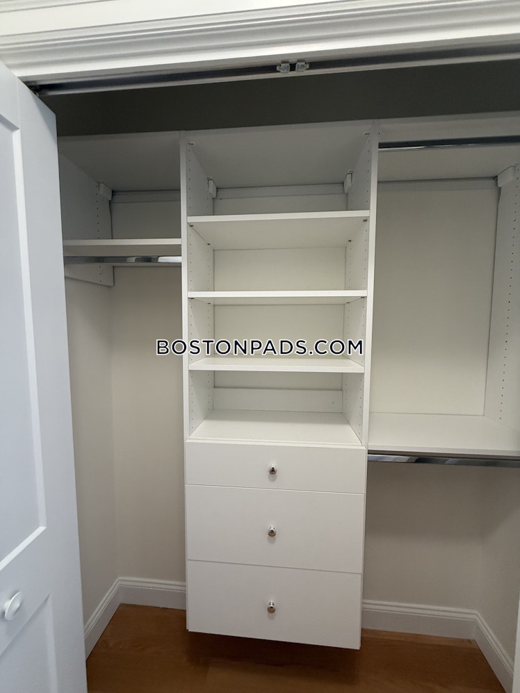 Gerry Rd., Brookline