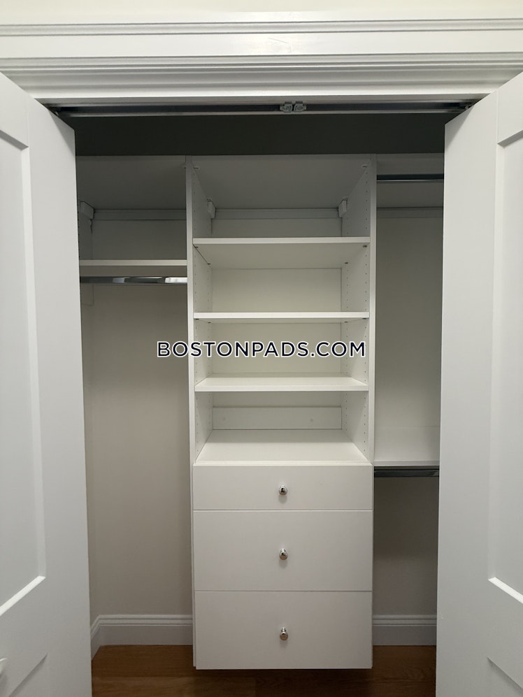 Gerry Rd., Brookline