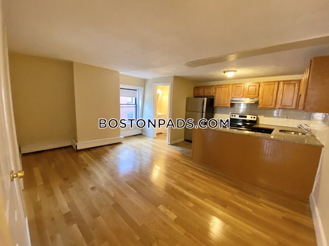 Boston - $3,200 /mo