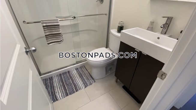 Boston - $3,600 /mo