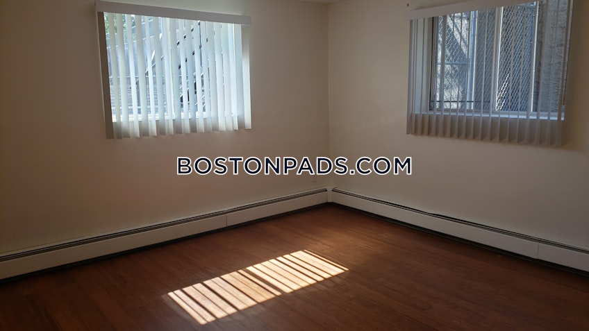 Boston - $2,450 /month