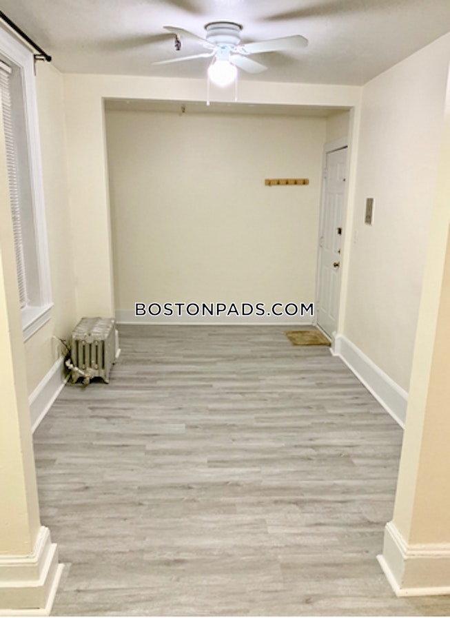 Boston - $1,600 /mo