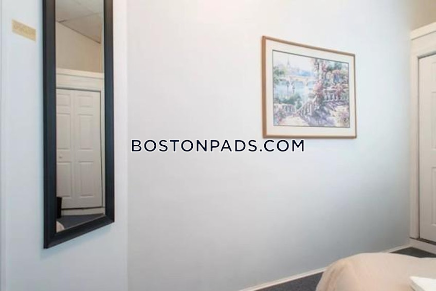Boston - $1,700 /month