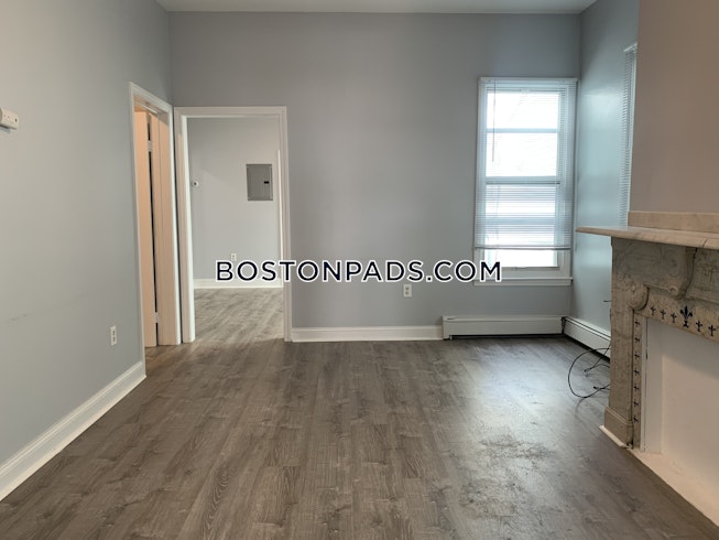 Boston - $1,700 /mo