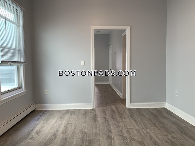 Boston - $1,700 /mo