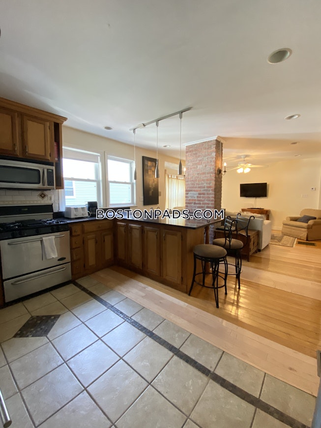 Boston - $6,000 /mo