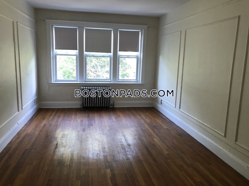 Boston - $2,550 /month