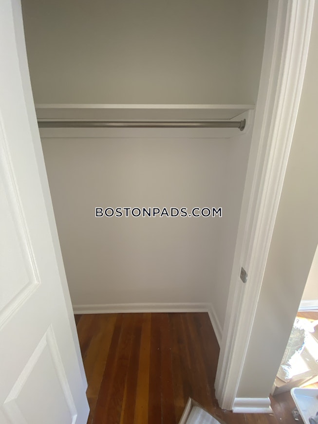 Boston - $2,495 /mo