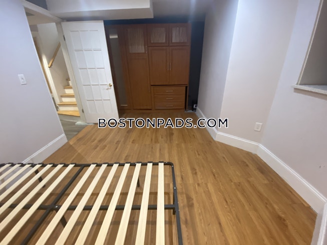 Boston - $4,500 /mo