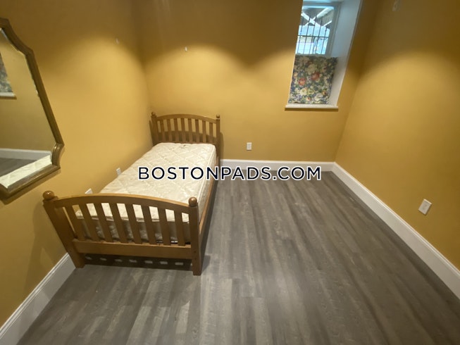 Boston - $4,500 /mo