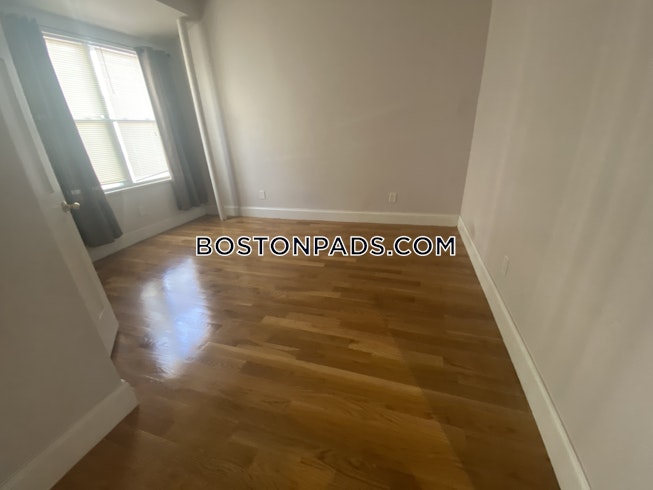 Boston - $4,500 /mo