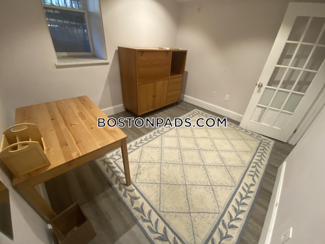 Boston - $4,500 /mo