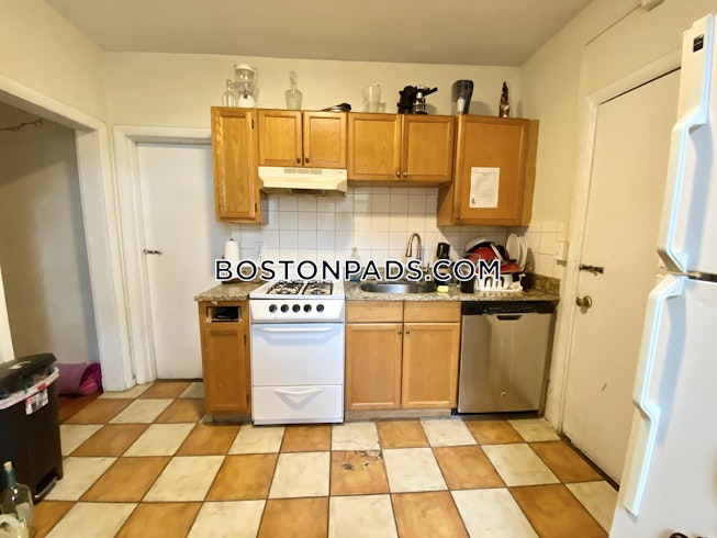 Boston - $3,450 /mo