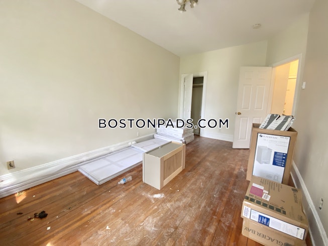 Boston - $2,075 /mo