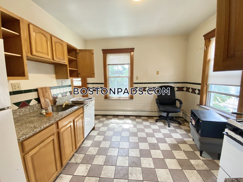 Boston - $3,100 /month