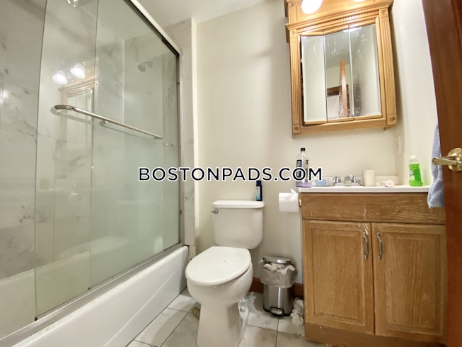 Boston - $5,200 /mo