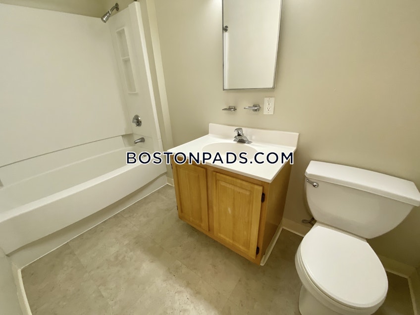 Boston - $3,600 /month