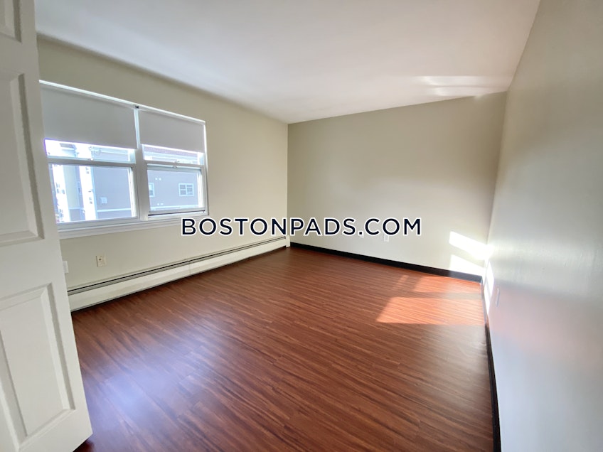 Boston - $3,600 /month