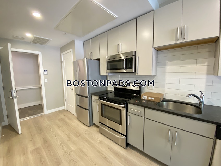 Boston - $2,200 /month