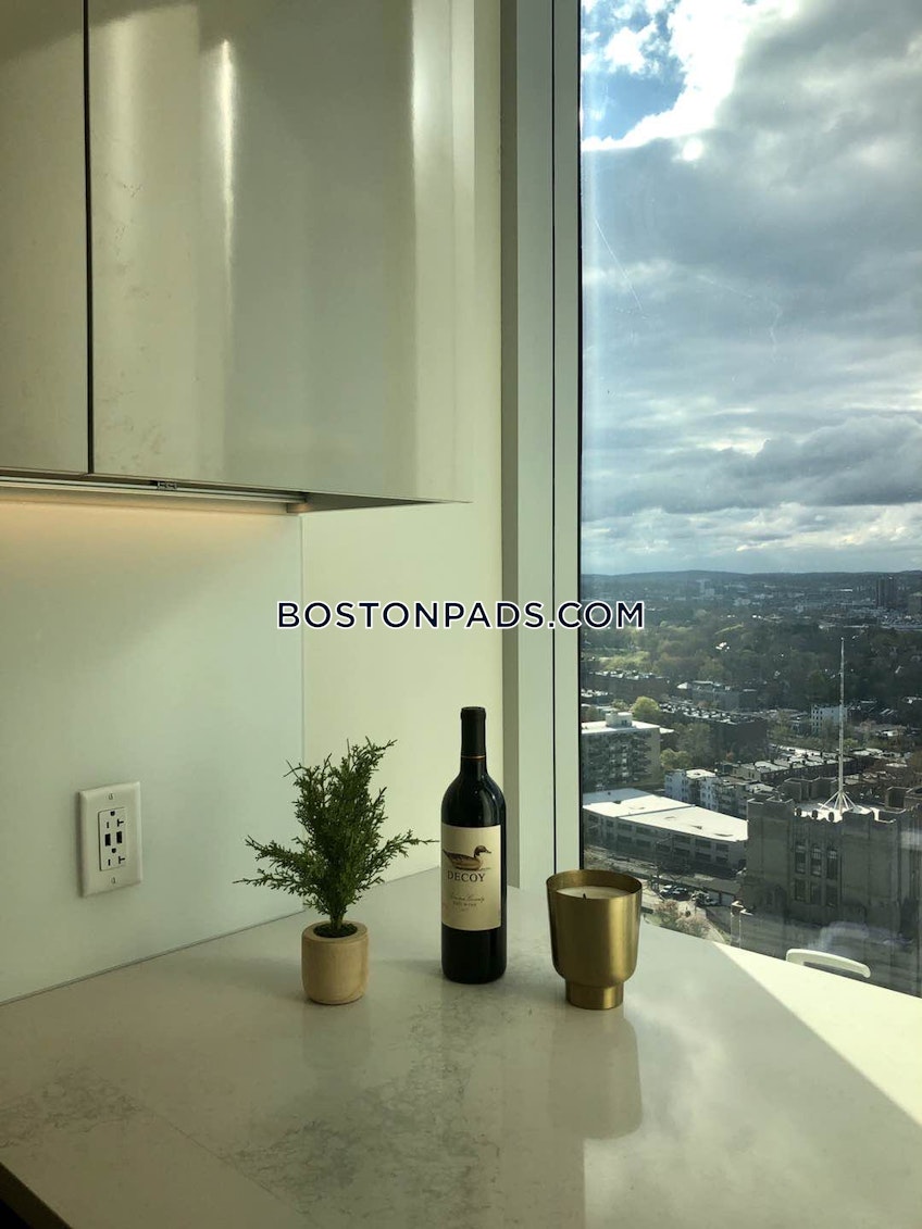 Boston - $3,822 /month