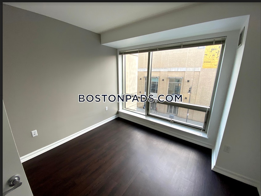 Boston - $4,460 /month