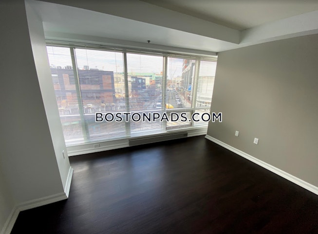 Boston - $4,460 /mo