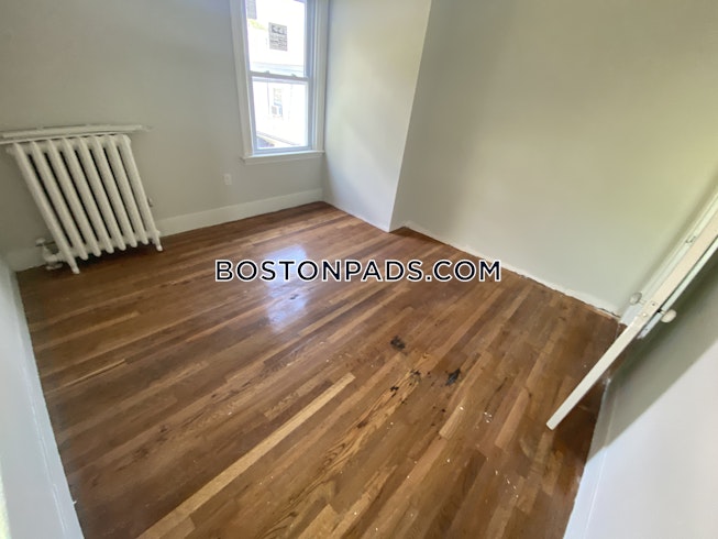 Chelsea - $3,000 /mo