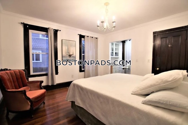 Boston - $10,000 /mo