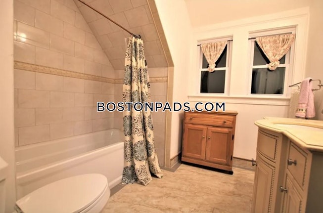 Boston - $10,000 /mo